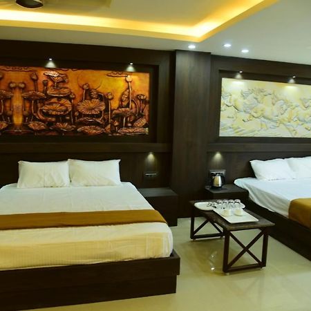 Vaishnavi Residency Tiptur Hotel Tarikere Exterior photo