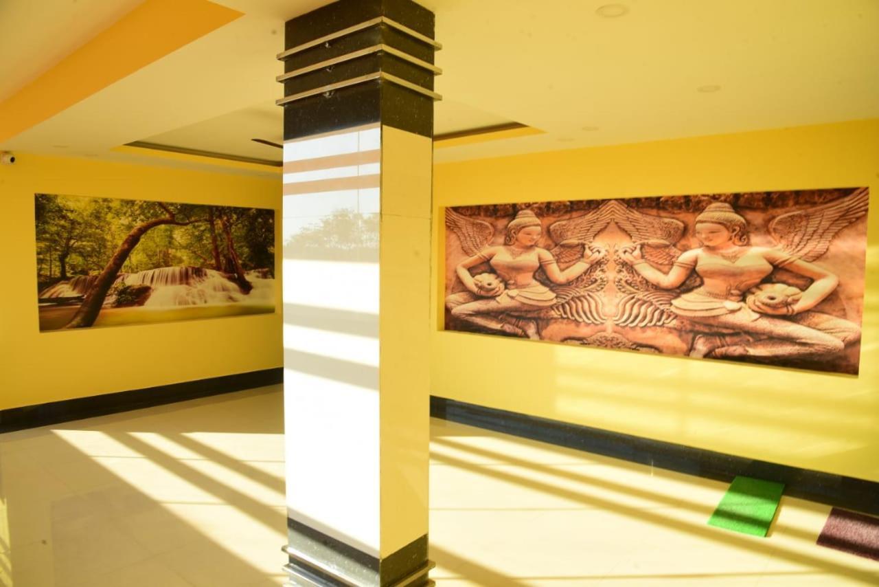 Vaishnavi Residency Tiptur Hotel Tarikere Exterior photo